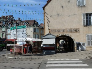 10..Arcaded shopping in Arbois. - Copy (2)